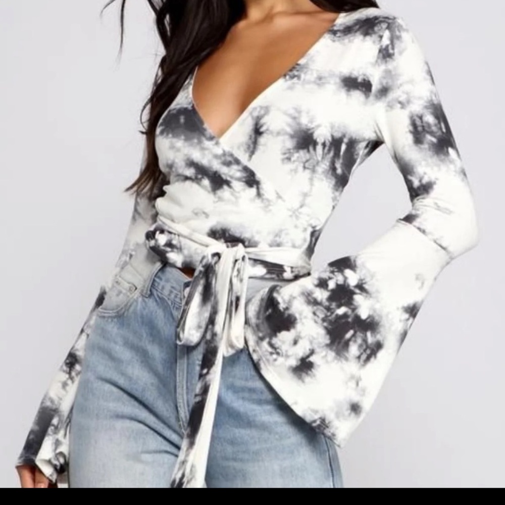Tiedye bell sleeve wrap top